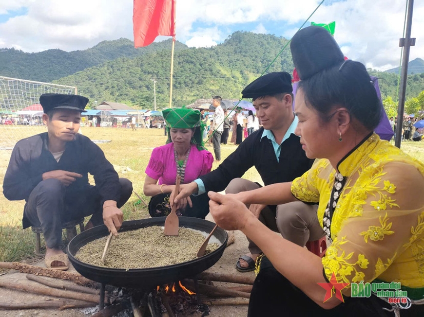 View - 	Đặc sắc lễ hội cơm mới ở Sơn La chào mừng Quốc khánh 2-9