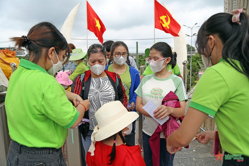 Du khách đến TP Hồ Chí Minh tăng trong dịp nghỉ lễ Quốc khánh 2-9