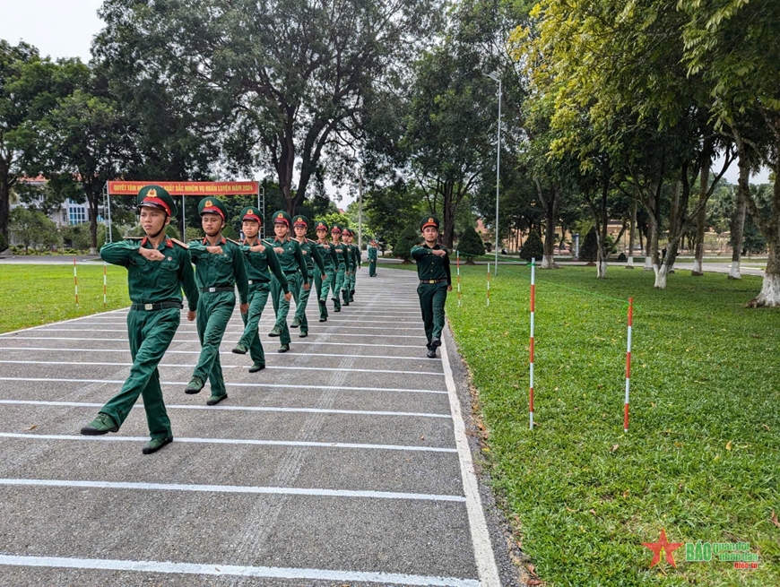 Luyện giỏi, rèn nghiêm, mừng ngày hội lớn
