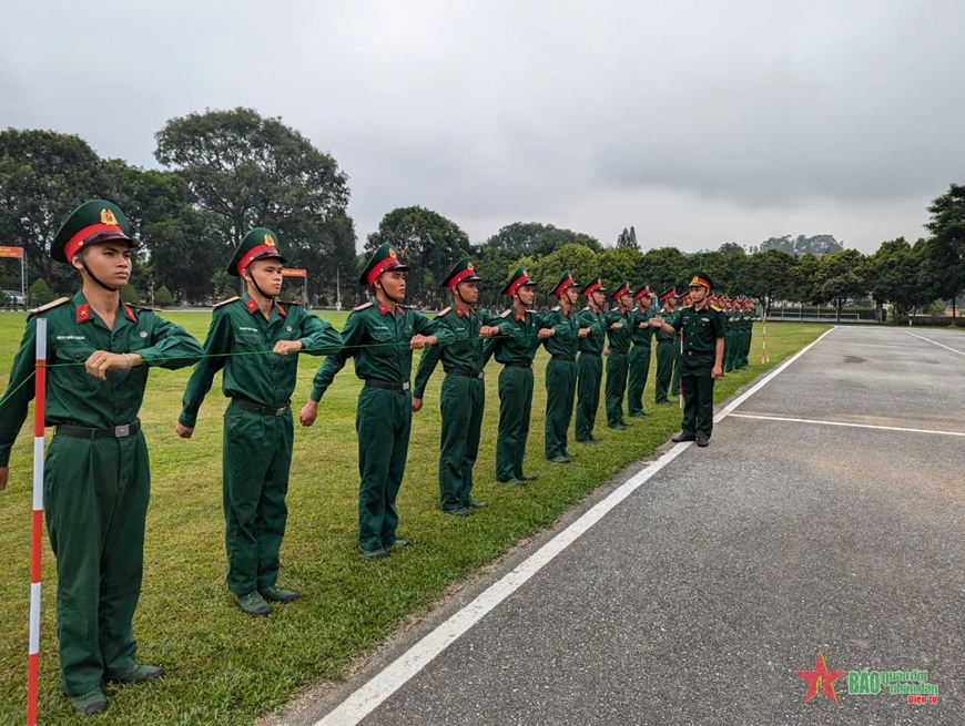 Luyện giỏi, rèn nghiêm, mừng ngày hội lớn