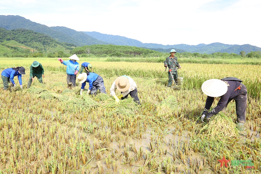 Ở đâu dân khó, ở đó có Bộ đội Cụ Hồ