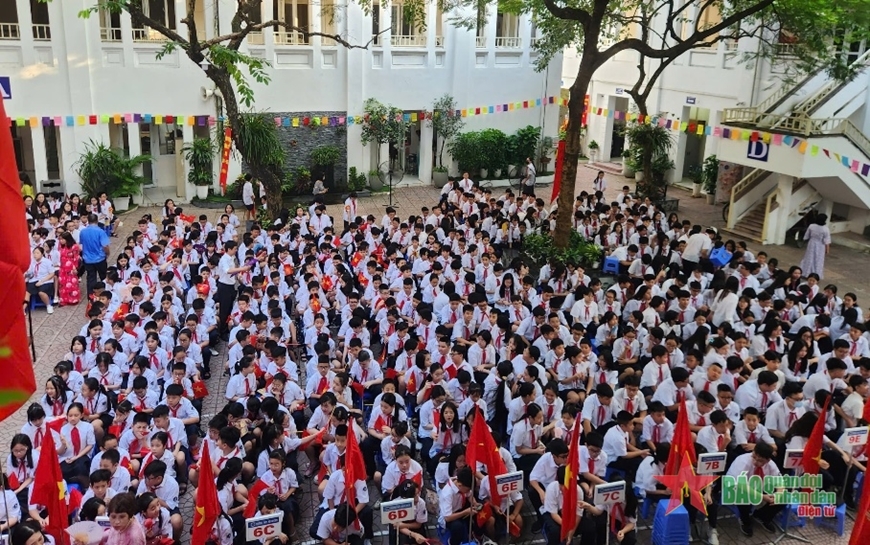 Học sinh cả nước vui đón năm học mới 2024-2025