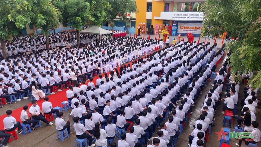Học sinh cả nước vui đón năm học mới 2024-2025