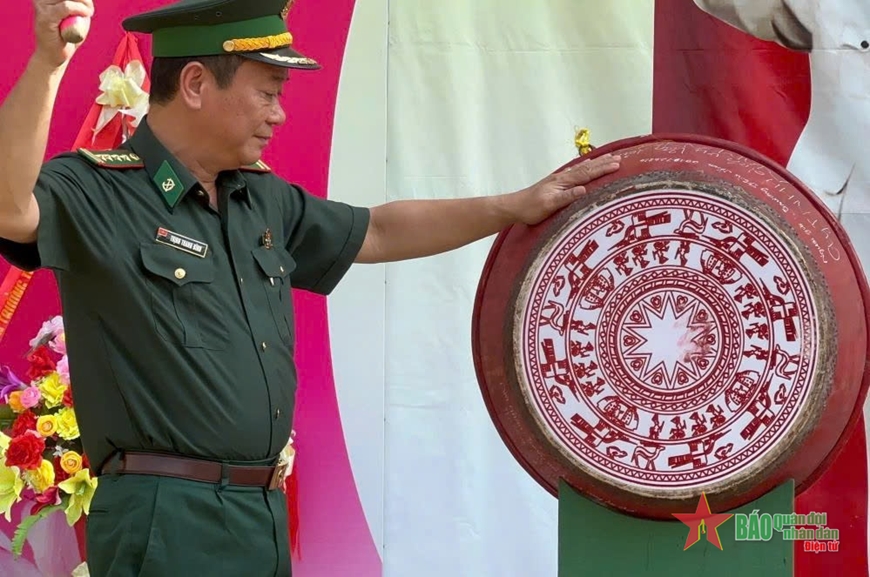Học sinh cả nước vui đón năm học mới 2024-2025