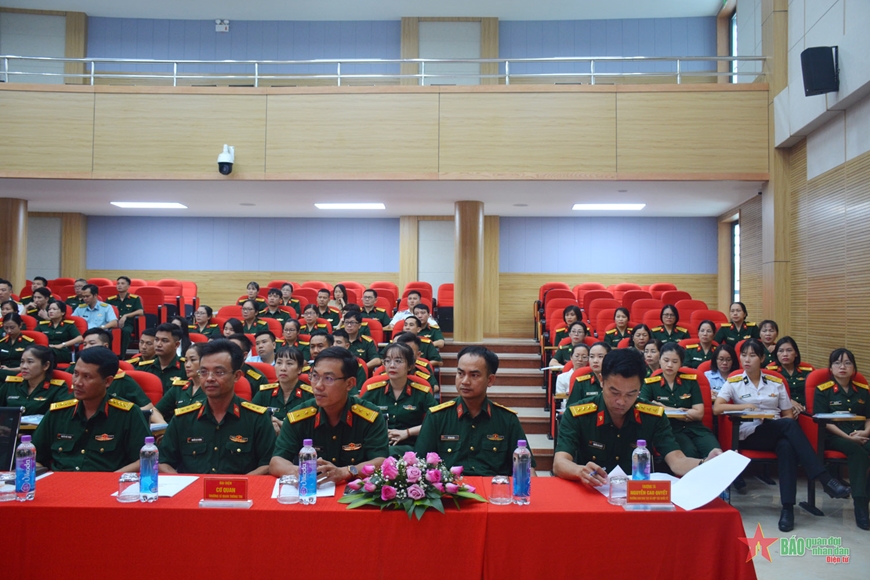 Toàn quân nâng cao kỹ năng sử dụng công nghệ thông tin