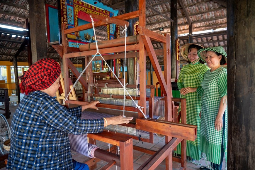 Đồng Tháp phát triển toàn diện khu vực biên giới: Khởi sắc vùng biên