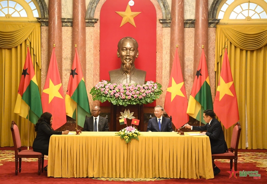Tổng Bí thư, Chủ tịch nước Tô Lâm hội đàm với Tổng thống Cộng hòa Guinea-Bissau