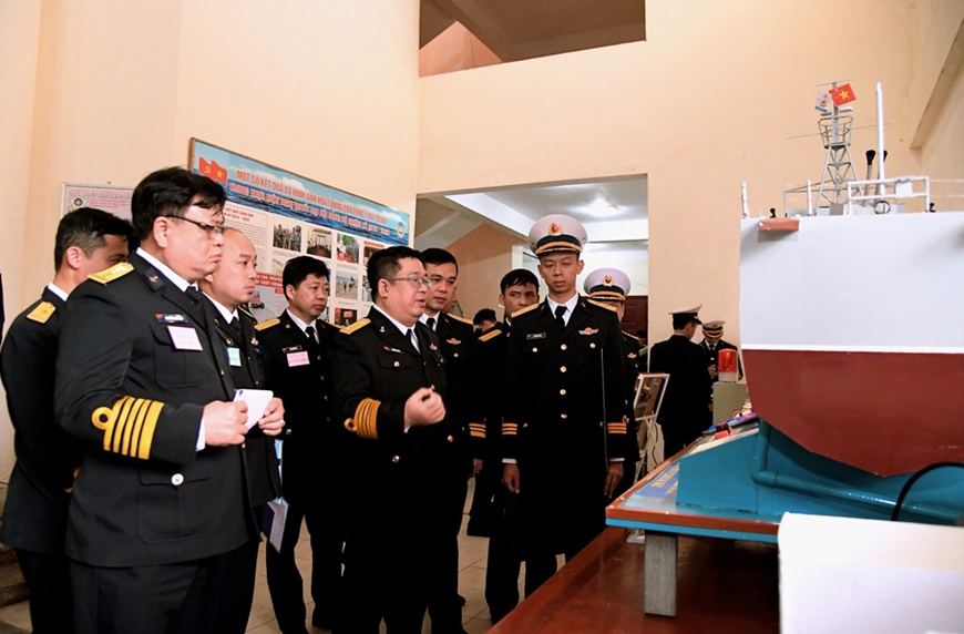 Vùng 1 Hải quân: Thực hiện hiệu quả phong trào phát huy sáng kiến, cải tiến kỹ thuật Vùng 1 Hải quân: Thực hiện hiệu quả phong trào phát huy sáng kiến, cải tiến kỹ thuật