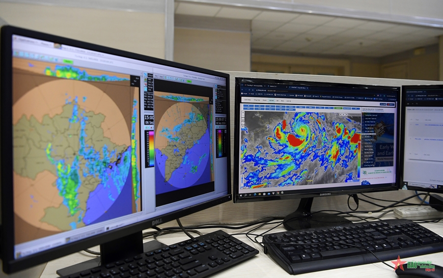 Xuyên đêm canh Siêu bão Yagi ở Trung tâm Dự báo khí tượng thủy văn Quốc gia