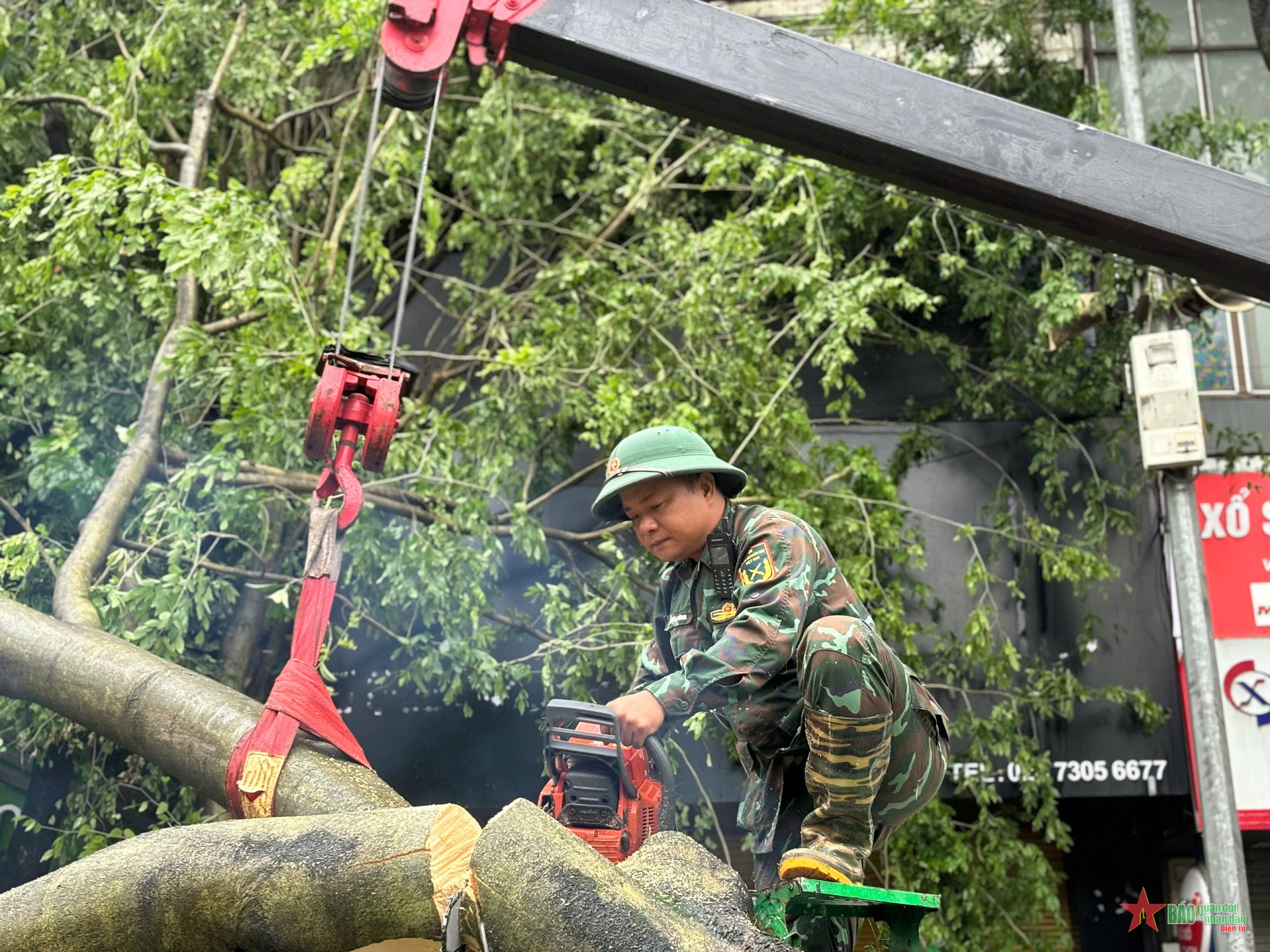 Quận Tây Hồ (TP Hà Nội): Khẩn trương khắc phục hậu quả của cơn bão số 3
