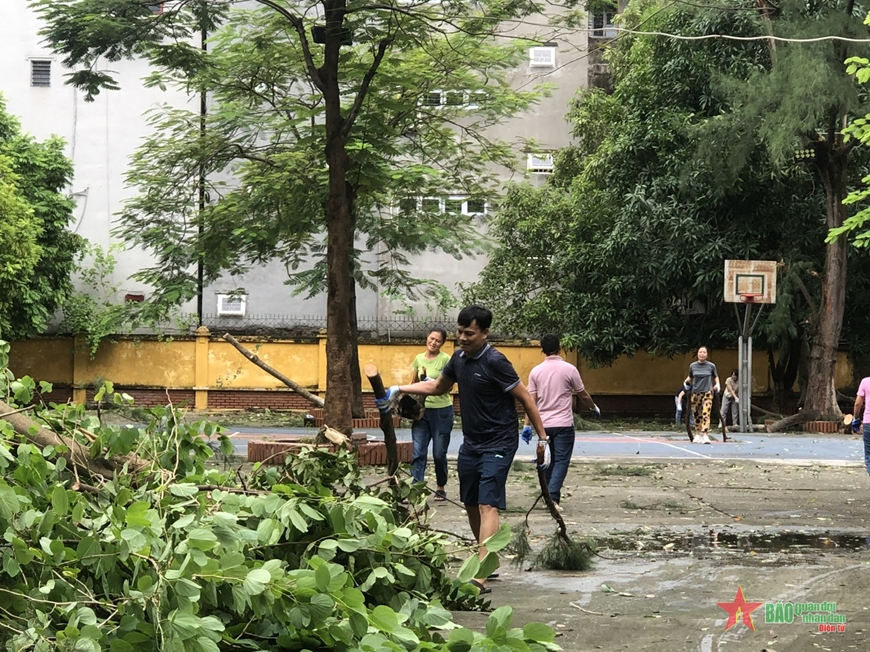 Gần 40 trường ở Hà Nội chưa thể đón học sinh sau bão số 3