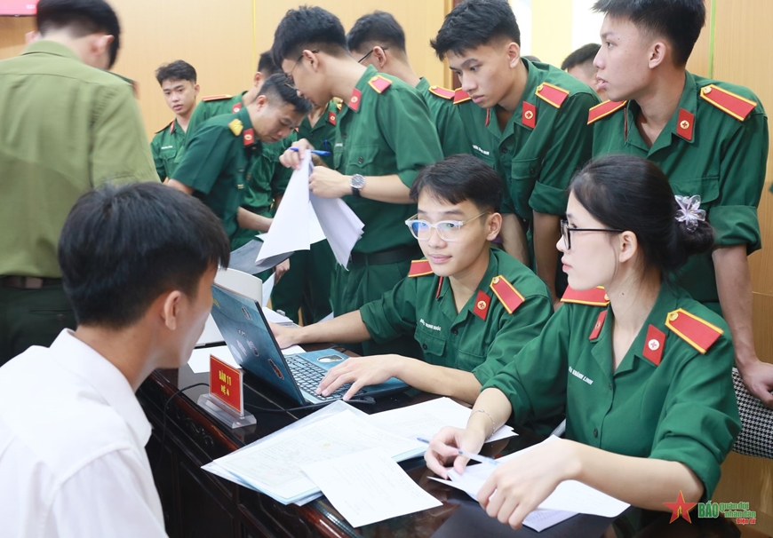 Học viện Quân y tổ chức tiếp nhận học viên trúng tuyển năm 2024