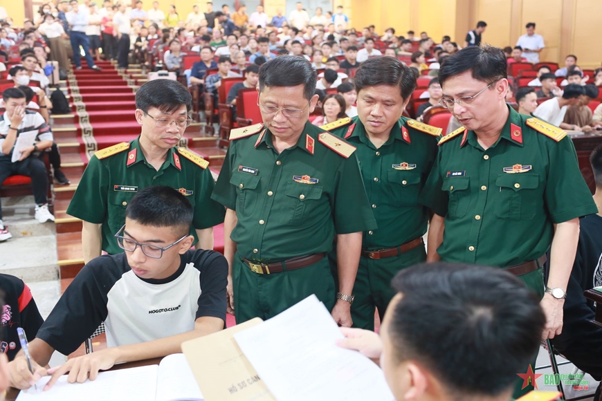 Học viện Quân y tổ chức tiếp nhận học viên trúng tuyển năm 2024