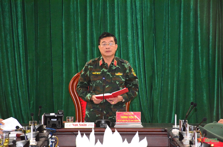 Trung tướng Trương Thiên Tô kiểm tra, chỉ đạo công tác khắc phục hậu quả bão số 3 tại Quân khu 1