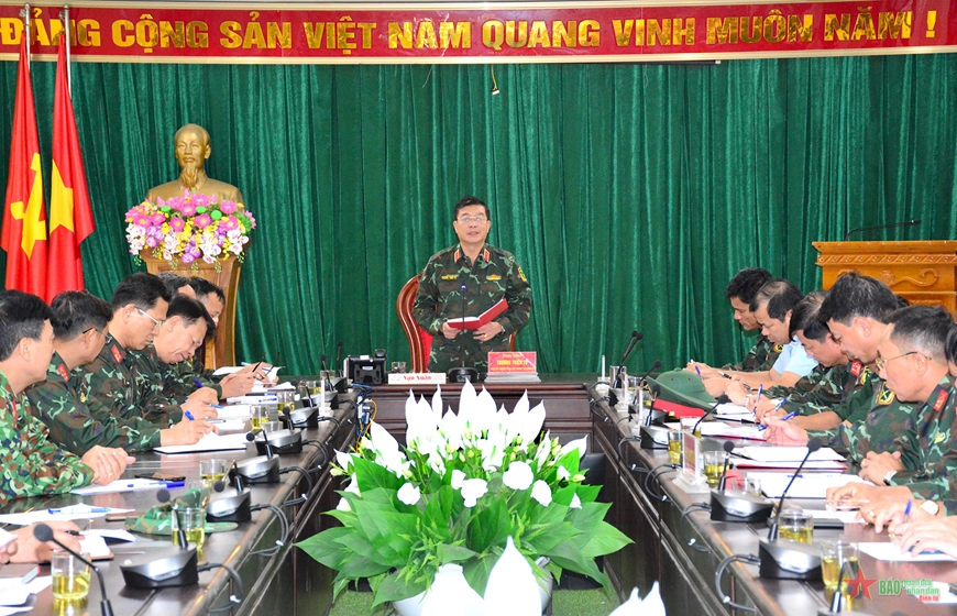 Trung tướng Trương Thiên Tô kiểm tra, chỉ đạo công tác khắc phục hậu quả bão số 3 tại Quân khu 1