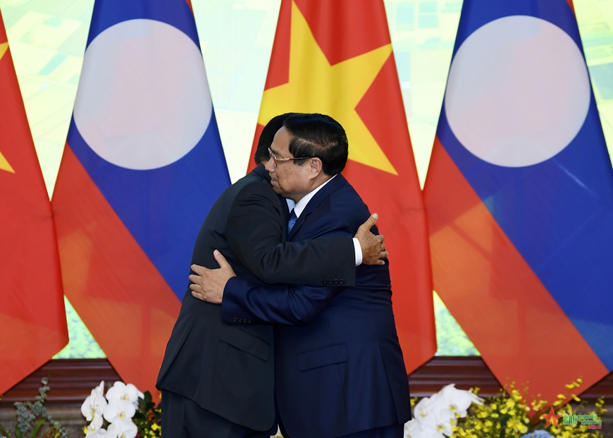 Thủ tướng Phạm Minh Chính hội kiến Tổng Bí thư, Chủ tịch nước Lào