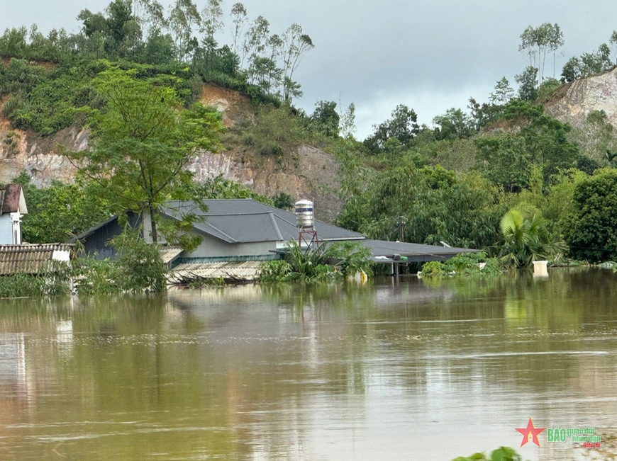 Việt Nam và Trung Quốc phối hợp chặt chẽ trong phòng, chống lũ lụt, khắc phục hậu quả của bão Yagi