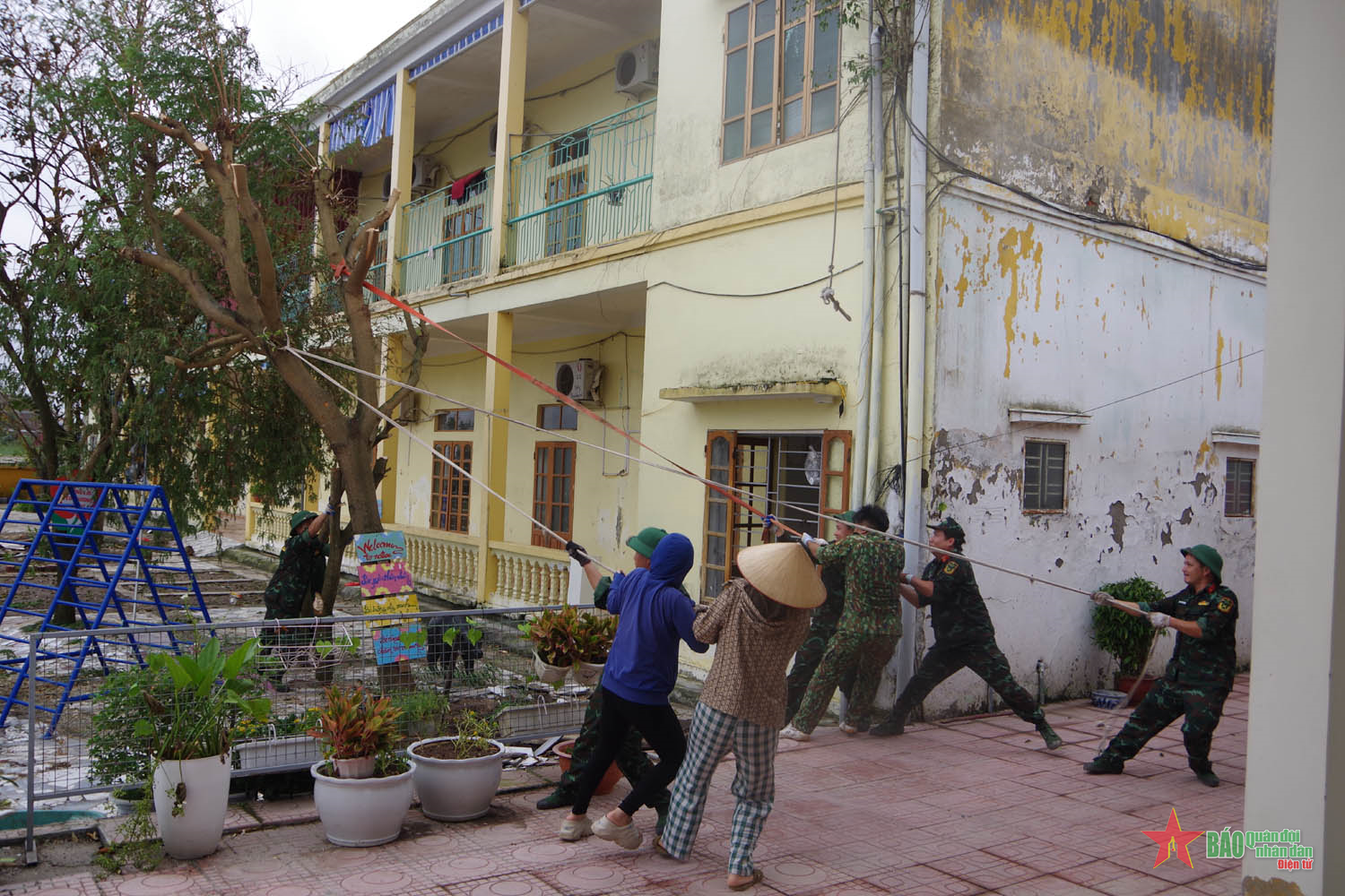 Lữ đoàn 649, Cục Vận tải nhanh chóng khắc phục hậu quả bão số 3 gây ra