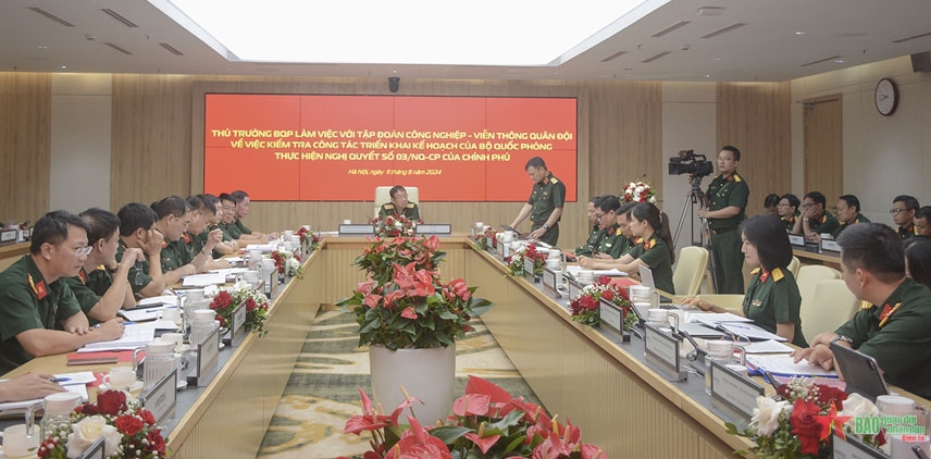 Quang cảnh buổi làm việc.