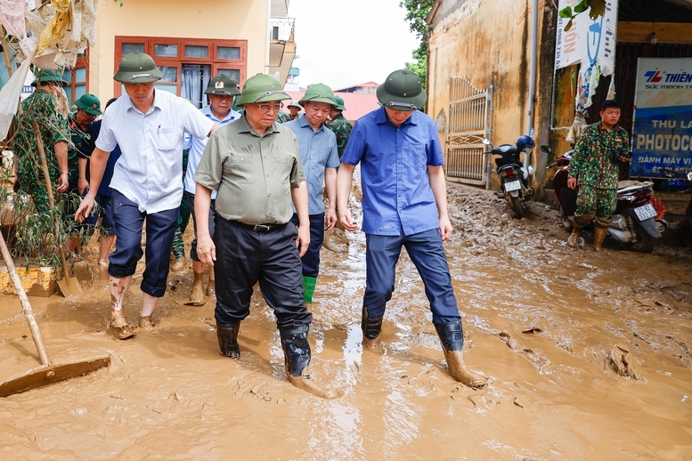 Thủ tướng Phạm Minh Chính chỉ đạo công tác ứng phó, khắc phục hậu quả mưa lũ, sạt lở tại Yên Bái