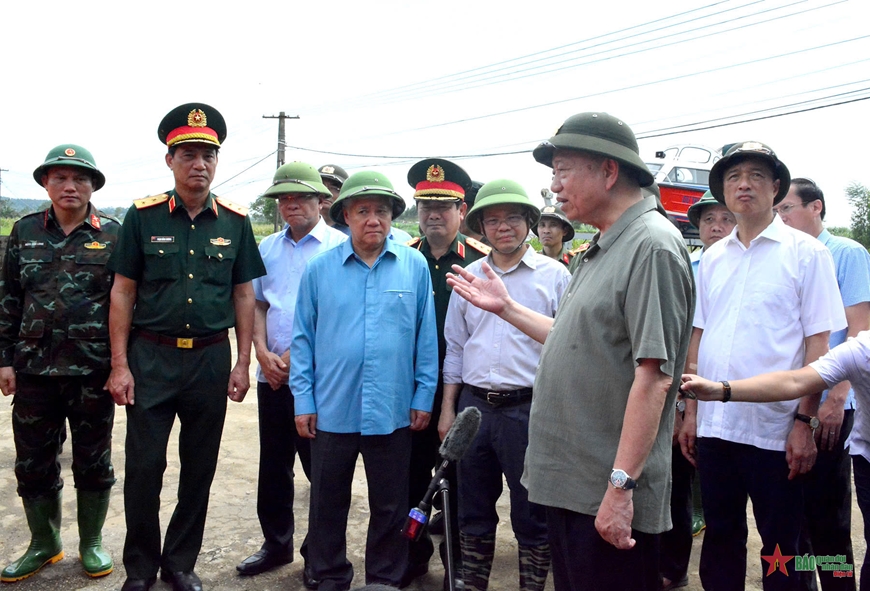 Tổng Bí thư, Chủ tịch nước Tô Lâm kiểm tra công tác phòng, chống lụt bão ở tỉnh Tuyên Quang