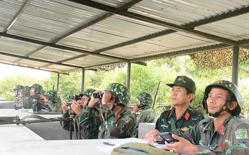 Sư đoàn Bộ binh 2 (Quân khu 5) diễn tập bắn đạn thật 