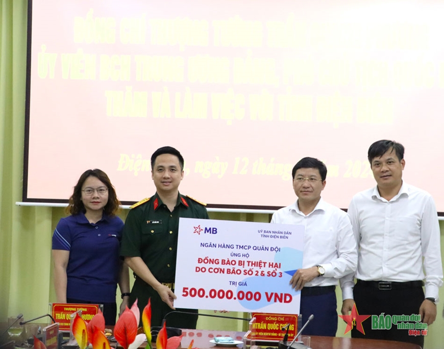 Phó chủ tịch Quốc hội Trần Quang Phương làm việc với lãnh đạo tỉnh Điện Biên
