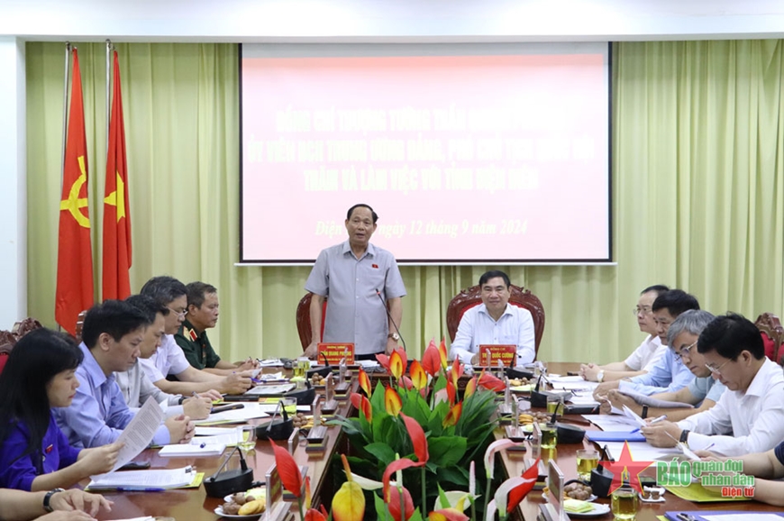 Phó chủ tịch Quốc hội Trần Quang Phương làm việc với lãnh đạo tỉnh Điện Biên