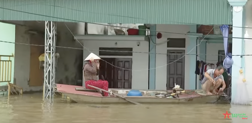 Trắng đêm canh nước lũ ở Ninh Bình