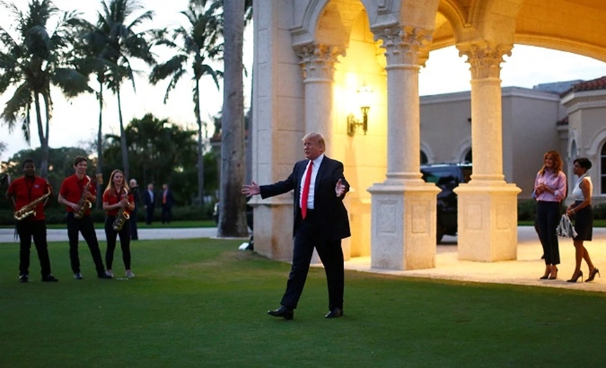 Cựu Tổng thống Donald Trump vẫn an toàn sau vụ nổ súng ở sân golf