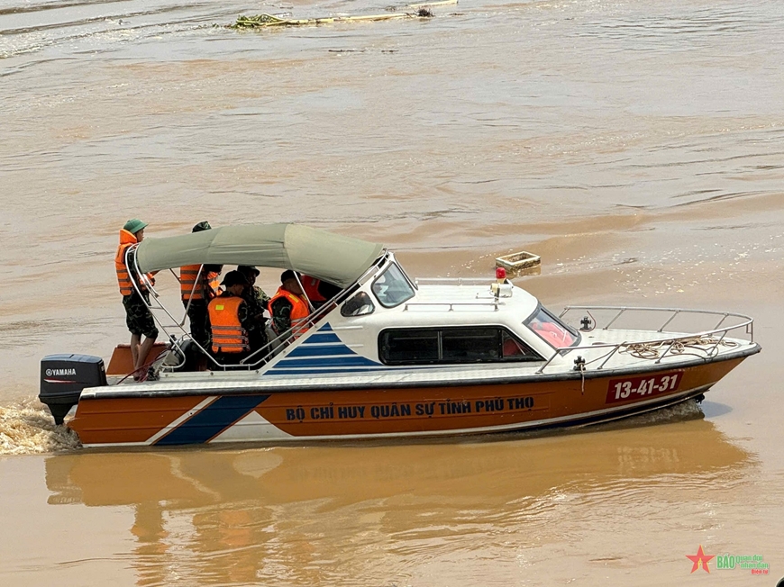 Phát hiện thêm 1 thi thể, nghi là nạn nhân vụ sập cầu Phong Châu