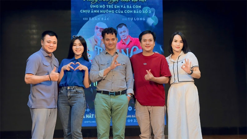 Trung thu ấm tình đồng bào