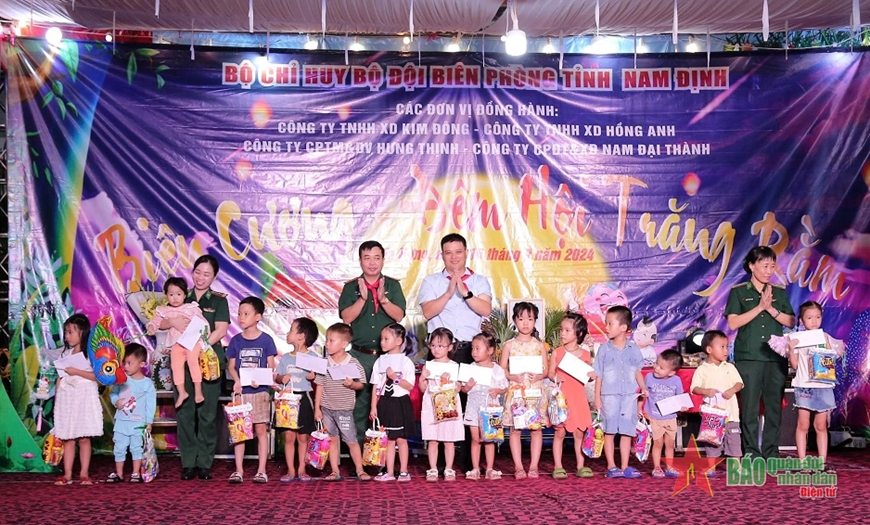 Ấm áp Chương trình Biên cương - Đêm hội trăng rằm