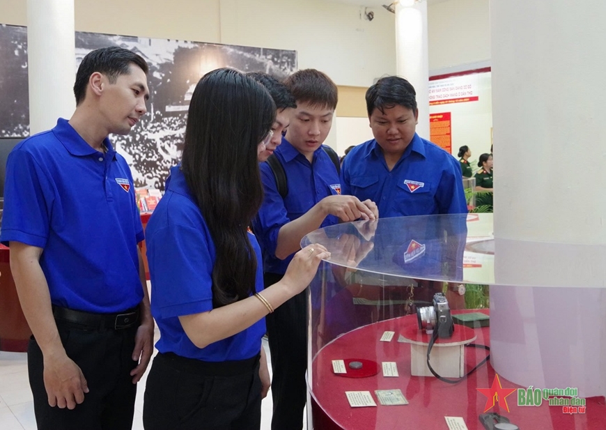 Cần Thơ: Trưng bày chuyên đề “Chi bộ An Nam Cộng sản Đảng Cờ Đỏ và phong trào cách mạng”