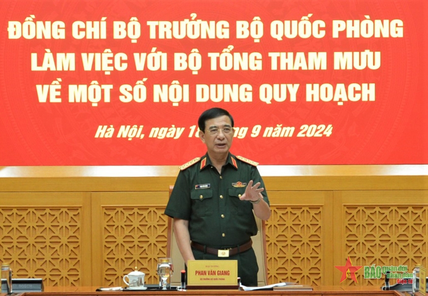 Đại tướng Phan Văn Giang làm việc với Bộ Tổng Tham mưu về một số nội dung quy hoạch