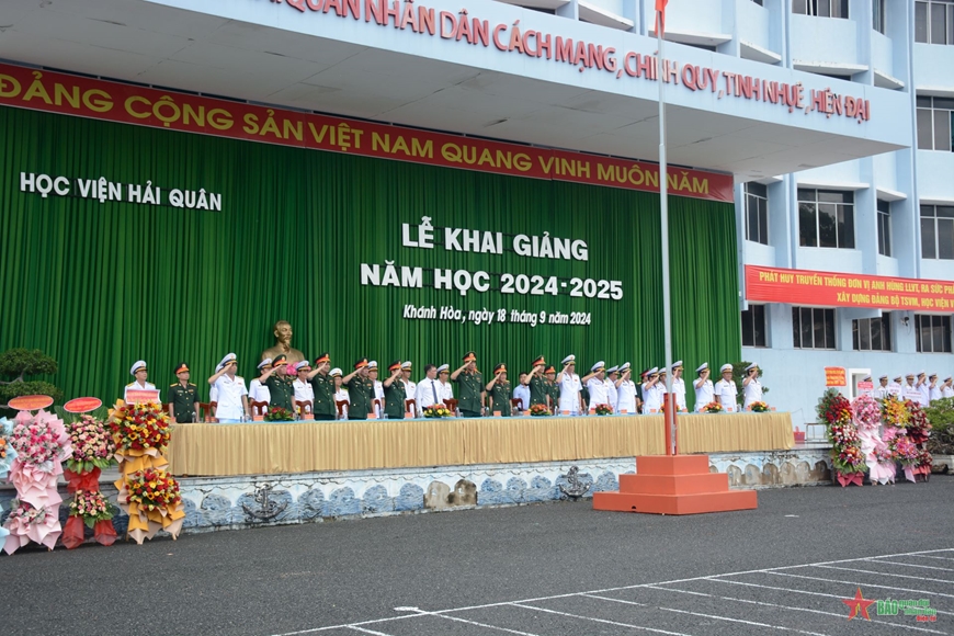 Đào tạo học viên đáp ứng nhiệm vụ tác chiến, chiến trường biển, đảo