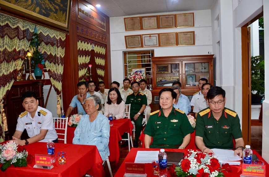 Khánh thành, bàn giao các hạng mục sửa chữa Nhà tưởng niệm Anh hùng liệt sĩ Nguyễn Phan Vinh