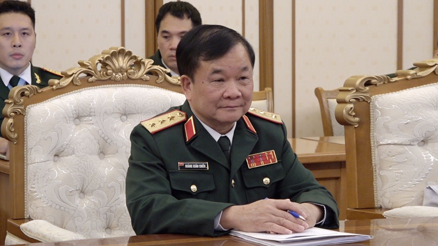 Thượng tướng Hoàng Xuân Chiến chào xã giao Bộ trưởng Bộ Quốc phòng Triều Tiên