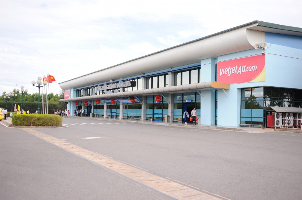 Quảng Bình: Tạm dừng khai thác sân bay Đồng Hới