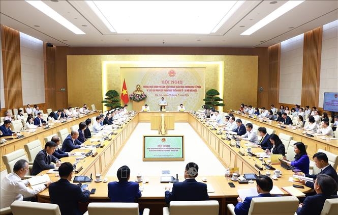 Thủ tướng Phạm Minh Chính làm việc với các ngân hàng thương mại phục vụ phát triển đất nước