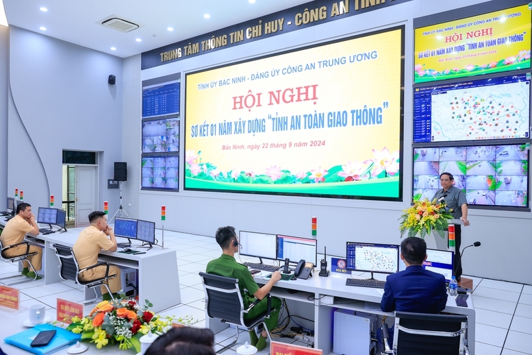 Thủ tướng Phạm Minh Chính: Mỗi tỉnh, thành phố an toàn giao thông thì cả nước an toàn giao thông