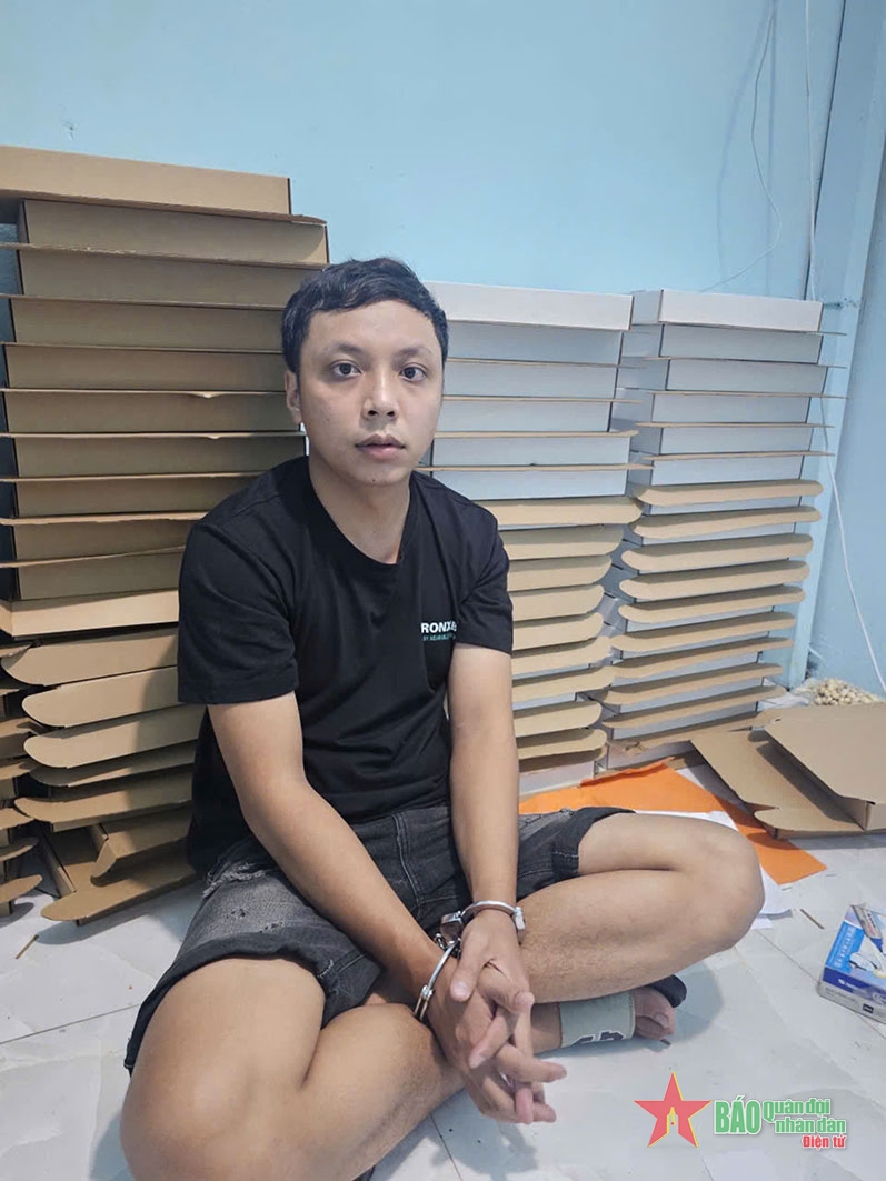 Công an TP Hồ Chí Minh triệt phá đường dây làm giả tài liệu của cơ quan, tổ chức