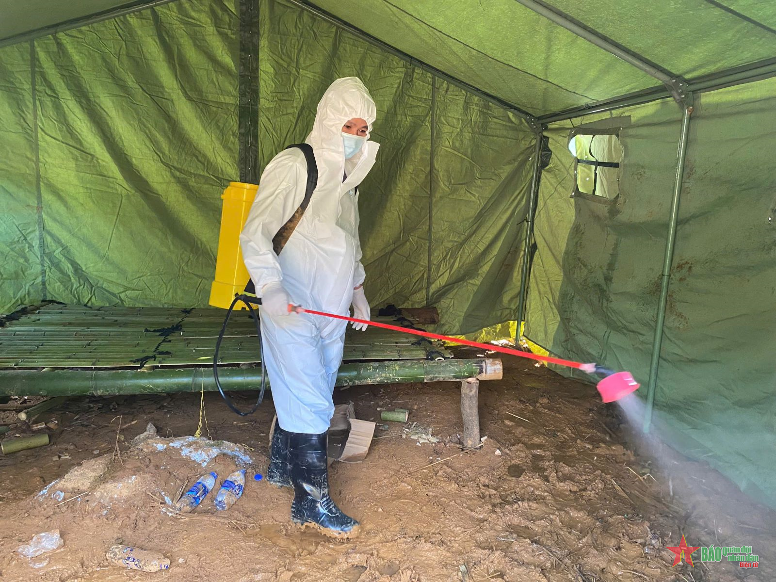 Cao Bằng: Không để dịch bệnh phát sinh tại vùng lũ Nguyên Bình

