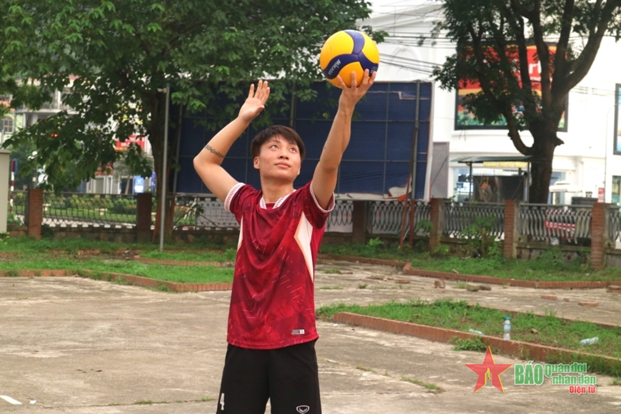 Đặng Thị Hồng - Từ cô bé bản Dao đến vận động viên bóng chuyền trẻ tài năng