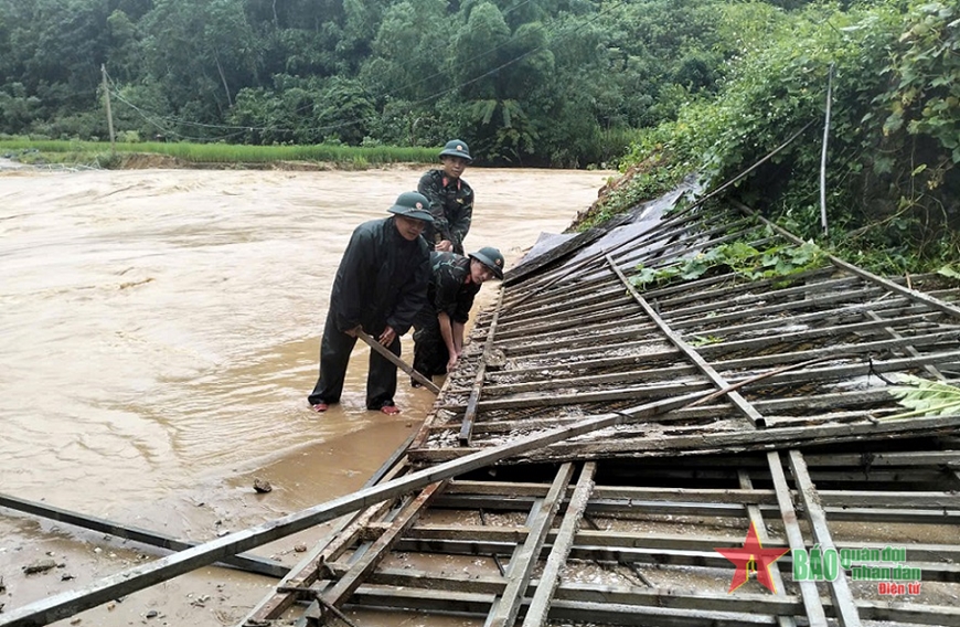 Thanh Hóa: Tình hình mưa lũ, sạt lở tiếp tục diễn biến phức tạp