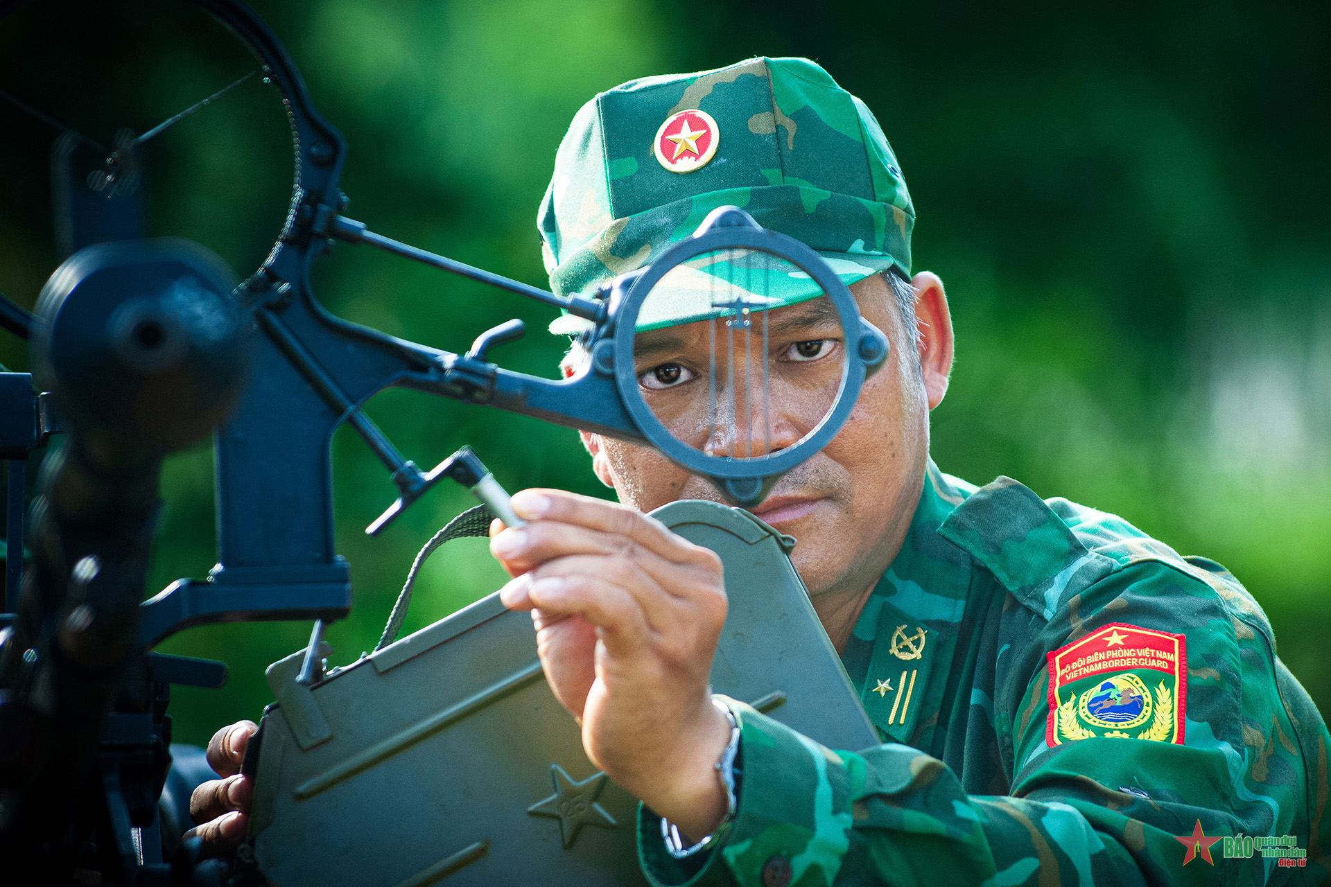 Đi dân nhớ, ở dân thương