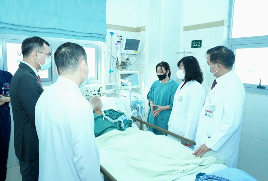 Sức khỏe nạn nhân vụ sạt lở do lũ quét tại thôn Làng Nủ có tiến triển