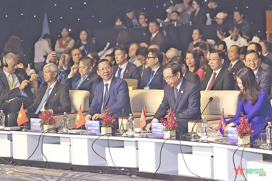 Đối thoại hữu nghị nâng tầm thu hút đầu tư, chuyển đổi công nghiệp cho TP Hồ Chí Minh