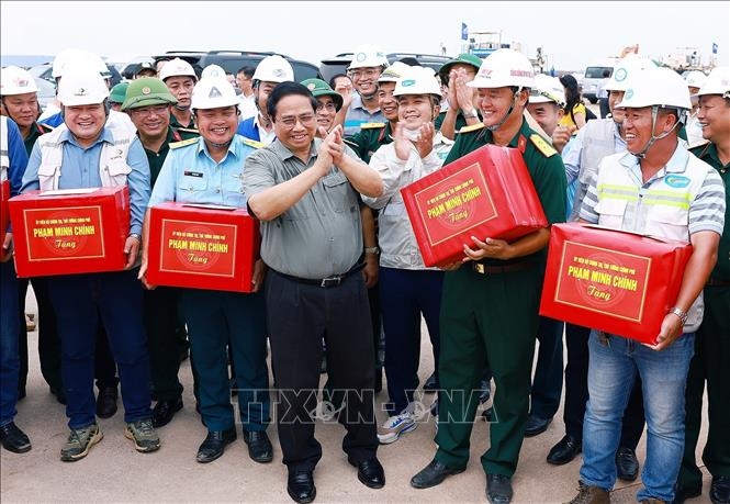 Thủ tướng Phạm Minh Chính: Thi đua hoàn thành cơ bản sân bay Long Thành vào ngày 31-12-2025