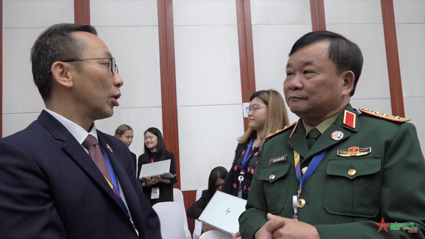 Thượng tướng Hoàng Xuân Chiến dự Hội nghị quan chức quốc phòng cấp cao ASEAN